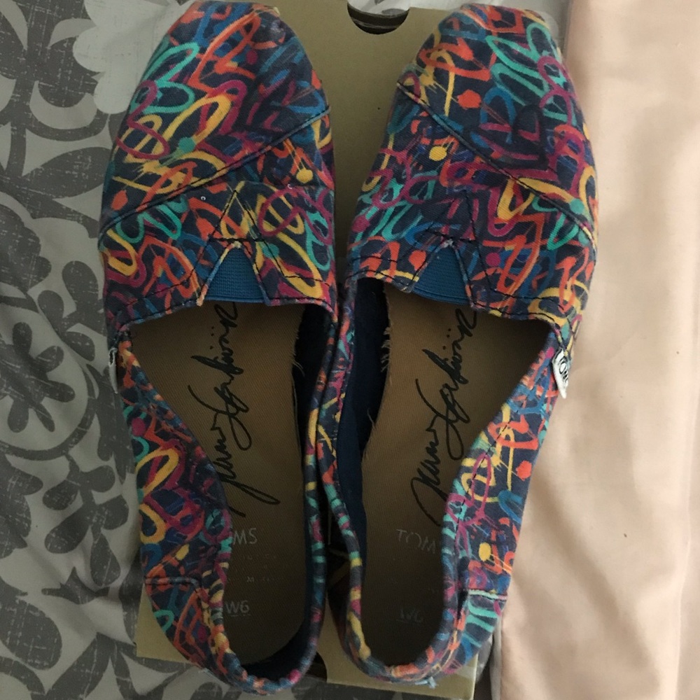 Multi hearts Toms